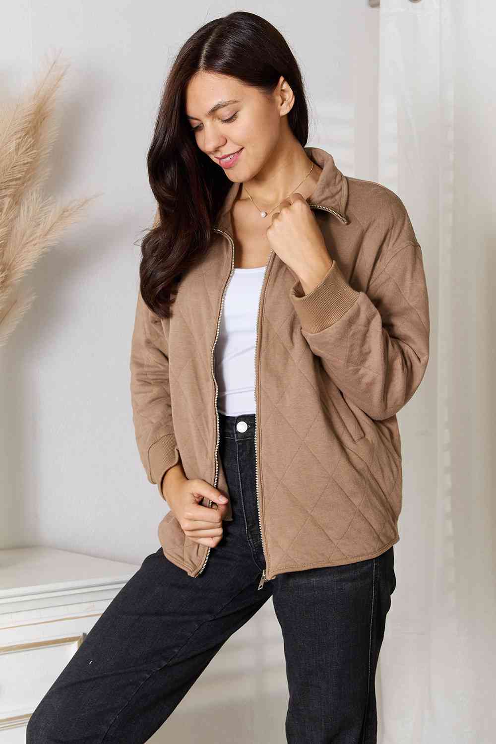 women's light weight zip up jacket in mocha